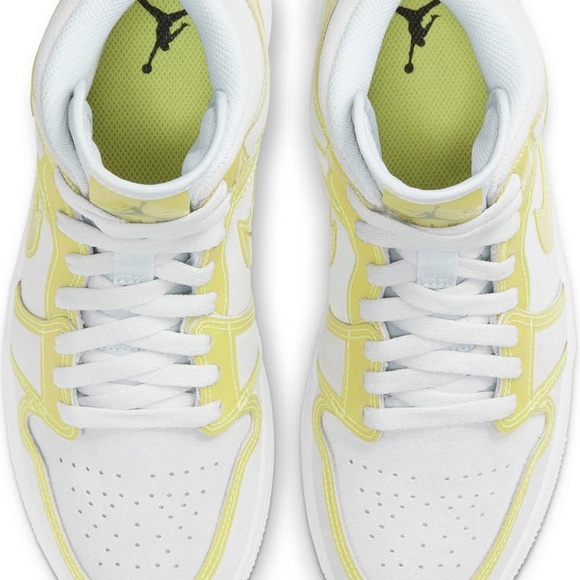 Air Jordan 1 Mid LX Basketball Shoe (Size 9 Men’s) - Picture 4 of 7